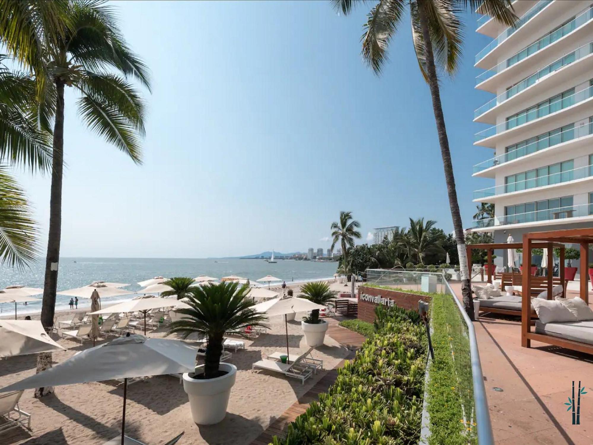Icon Vallarta Beach Front By Bamboo Skylife Puerto Vallarta Esterno foto