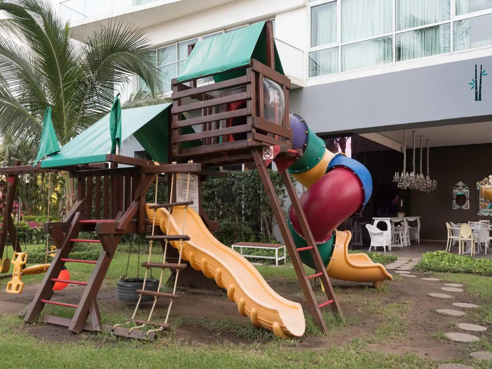 Icon Vallarta Beach Front By Bamboo Skylife Puerto Vallarta Esterno foto